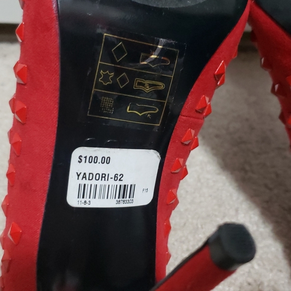 Heels - Picture 4 of 5